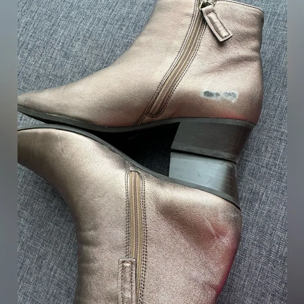 AQUATALIA Women’s Fuoco Weatherproof Leather Ankle Bootie Gold Size 37